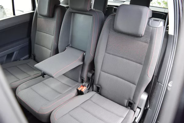 Volkswagen Touran 1.4TSI 110kw 7MÍST CLBMT NAVI - foto 15