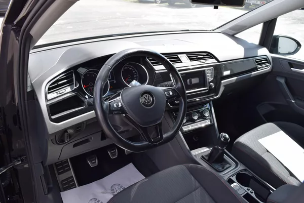 Volkswagen Touran 1.4TSI 110kw 7MÍST CLBMT NAVI - foto 24
