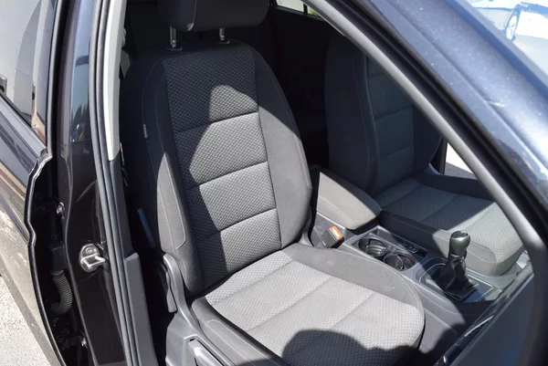 Volkswagen Touran 2.0TDI 110kw 7MÍST CLBMT OPS - foto 35