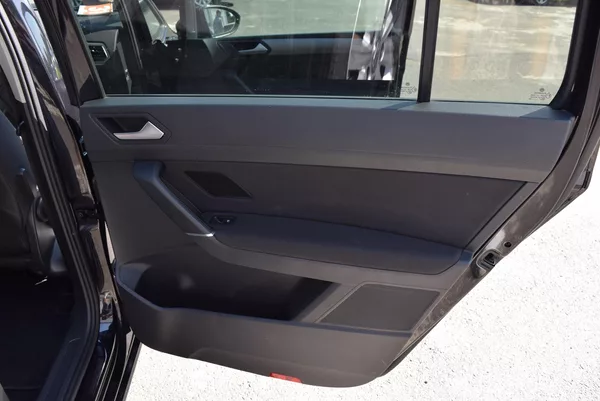 Volkswagen Touran 2.0TDI 110kw 7MÍST CLBMT OPS - foto 40