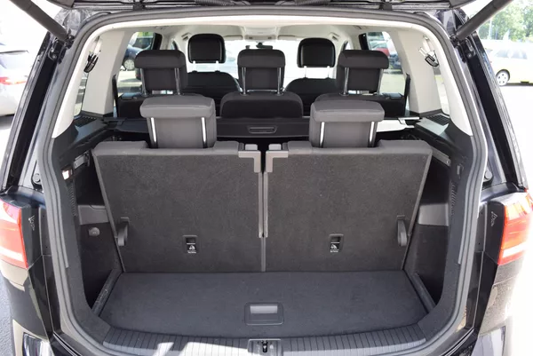 Volkswagen Touran 2.0TDI 110kw 7MÍST CLBMT OPS - foto 9