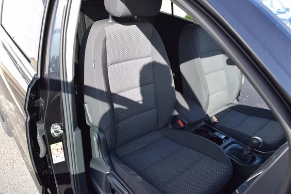 Volkswagen Touran 1.4TSI 110kw CLBMT 7MÍST LED - foto 42