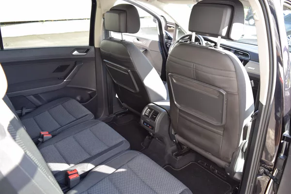 Volkswagen Touran 1.4TSI 110kw CLBMT 7MÍST LED - foto 45