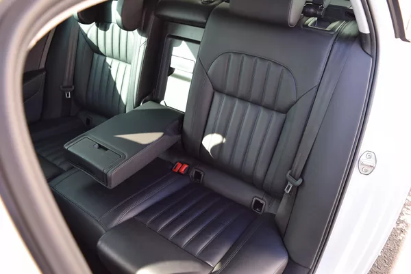 Škoda Superb 2.0TDI 110kw 4x4 L&K DSG TAŽNÉ - foto 16