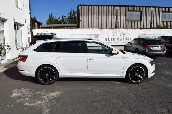 Škoda Superb 2.0TDI 110kw 4x4 L&K DSG TAŽNÉ - foto 6