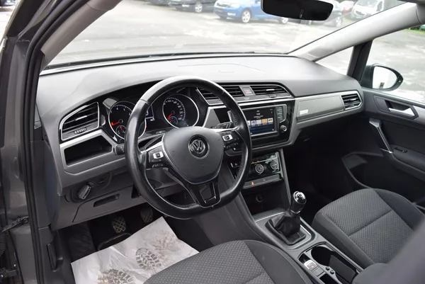 Volkswagen Touran 1.4TSI 110kw 7MÍST CLBMT APP - foto 23