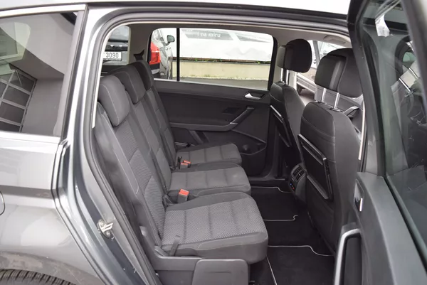 Volkswagen Touran 1.4TSI 110kw 7MÍST CLBMT APP - foto 39