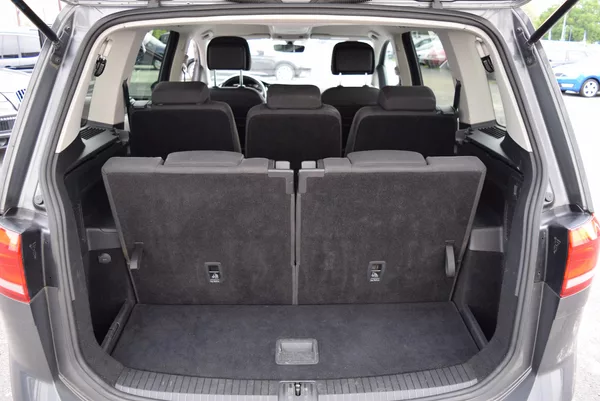 Volkswagen Touran 1.4TSI 110kw 7MÍST CLBMT APP - foto 9