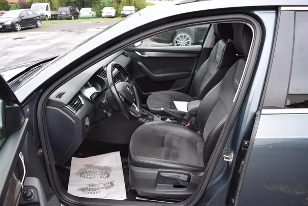 Škoda Octavia 2.0TDI 135kw SCOUT DSG 4x4 TAŽ - foto 20