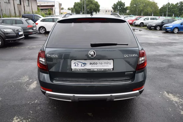 Škoda Octavia 2.0TDI 135kw SCOUT DSG 4x4 TAŽ - foto 8