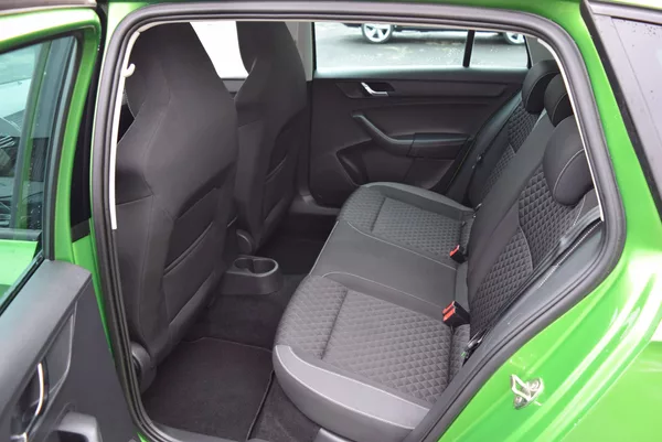Škoda Rapid 1.2TSI 81kw ED. DRIVE XEN PANO - foto 13