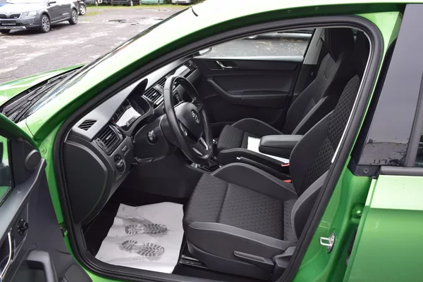 Škoda Rapid 1.2TSI 81kw ED. DRIVE XEN PANO - foto 19