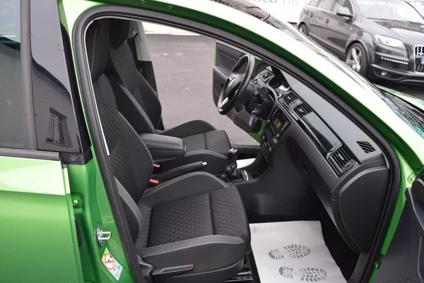 Škoda Rapid 1.2TSI 81kw ED. DRIVE XEN PANO - foto 31