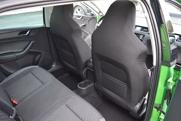 Škoda Rapid 1.2TSI 81kw ED. DRIVE XEN PANO - foto 37