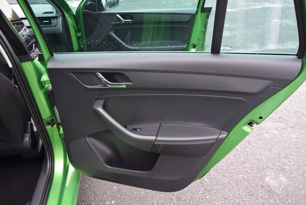 Škoda Rapid 1.2TSI 81kw ED. DRIVE XEN PANO - foto 39