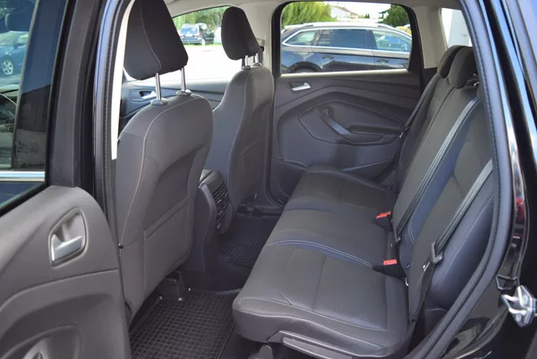 Ford Kuga 1.5 EcoBoost 110kw TITANIUM - foto 14
