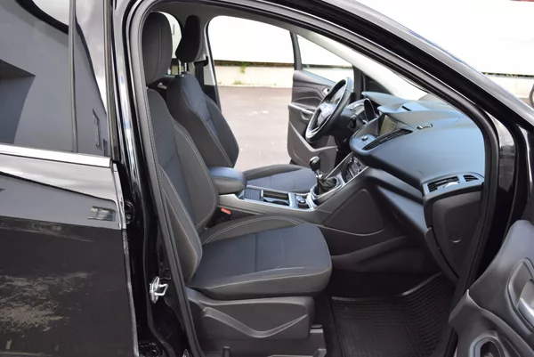 Ford Kuga 1.5 EcoBoost 110kw TITANIUM - foto 31