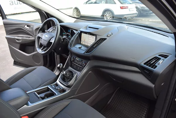 Ford Kuga 1.5 EcoBoost 110kw TITANIUM - foto 32
