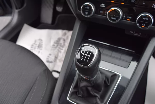 Škoda Octavia 1.5TSI 110kw STYLE TAŽNÉ SMART - foto 38