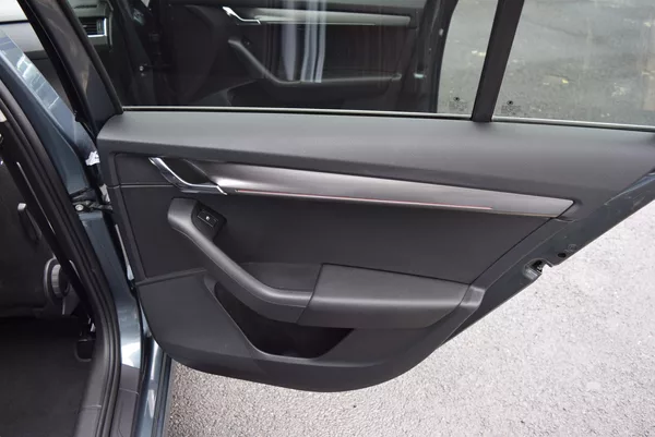 Škoda Octavia 1.5TSI 110kw STYLE TAŽNÉ SMART - foto 44