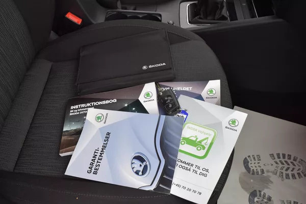 Škoda Octavia 1.5TSI 110kw STYLE TAŽNÉ SMART - foto 45