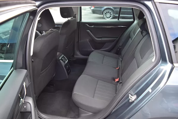 Škoda Octavia 1.5TSI 110kw AMBITION NAVI TAŽ - foto 14