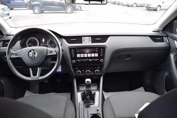 Škoda Octavia 1.5TSI 110kw AMBITION NAVI TAŽ - foto 18