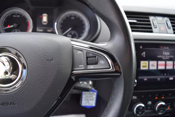 Škoda Octavia 1.5TSI 110kw AMBITION NAVI TAŽ - foto 29