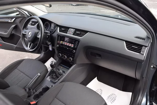 Škoda Octavia 1.5TSI 110kw AMBITION NAVI TAŽ - foto 35