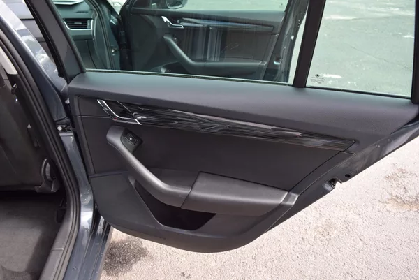 Škoda Octavia 1.5TSI 110kw AMBITION NAVI TAŽ - foto 42