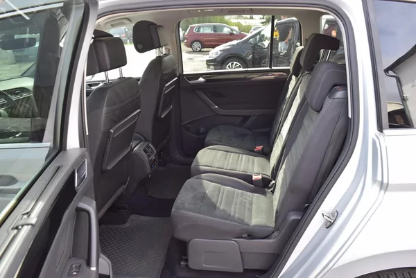 Volkswagen Touran 1.4TSI 110kw HIGHLINE 7M TAŽN - foto 15