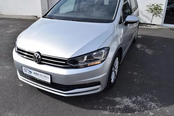 Volkswagen Touran 1.4TSI 110kw HIGHLINE 7M TAŽN - foto 2
