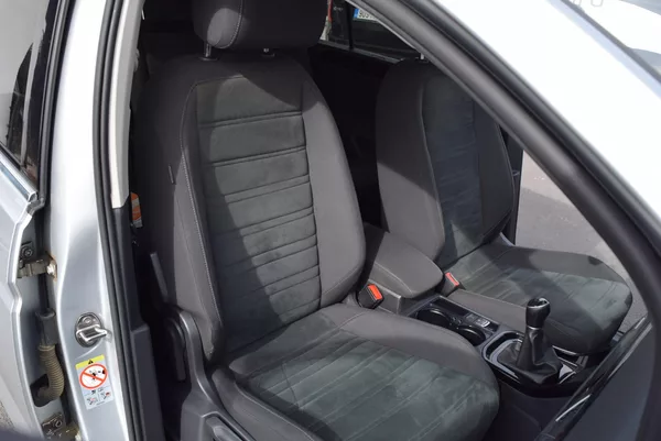 Volkswagen Touran 1.4TSI 110kw HIGHLINE 7M TAŽN - foto 39