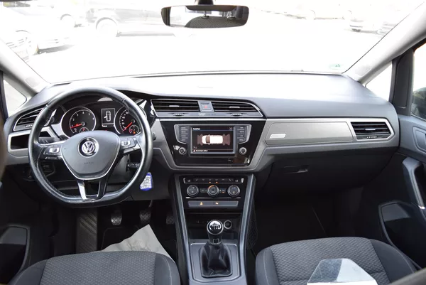 Volkswagen Touran 1.4TSI 110kw CLBMT NAVI TAŽNÉ - foto 17