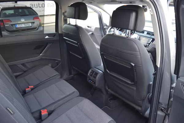 Volkswagen Touran 1.4TSI 110kw CLBMT NAVI TAŽNÉ - foto 39