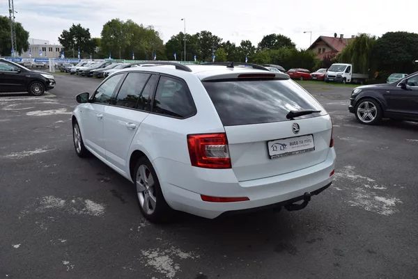 Škoda Octavia 1.4TSI 110kw ED. JOY TAŽN NAVI - foto 11