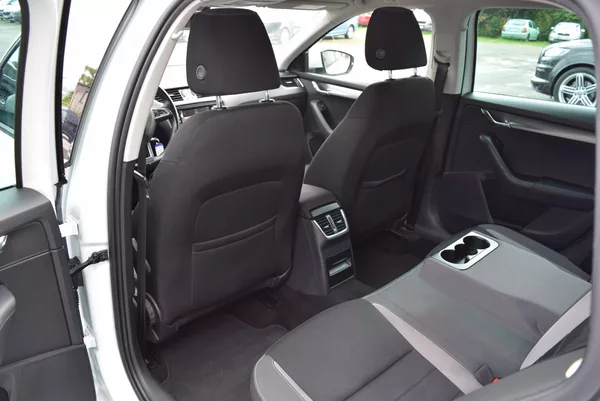 Škoda Octavia 1.4TSI 110kw ED. JOY TAŽN NAVI - foto 16