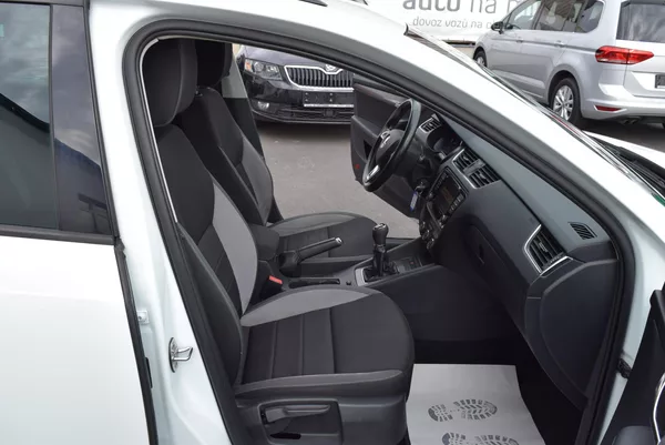 Škoda Octavia 1.4TSI 110kw ED. JOY TAŽN NAVI - foto 31