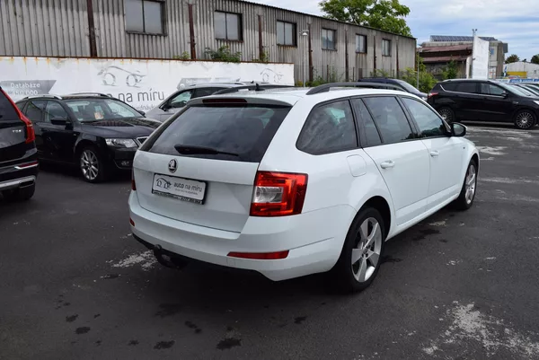 Škoda Octavia 1.4TSI 110kw ED. JOY TAŽN NAVI - foto 8