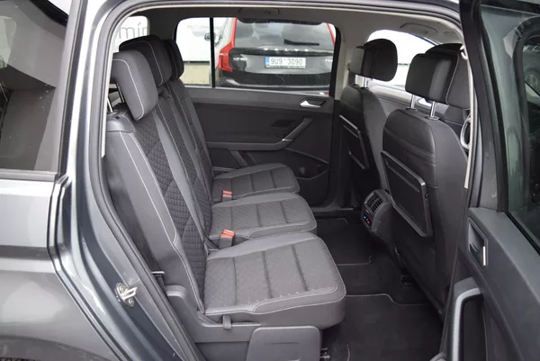 Volkswagen Touran 1.4TSI 110kw CLBMT JOIN 7MÍST - foto 40
