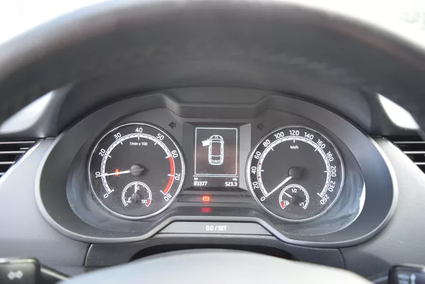 Škoda Octavia 1.5TSI 110kw CLEVER TAŽN NAVI - foto 31