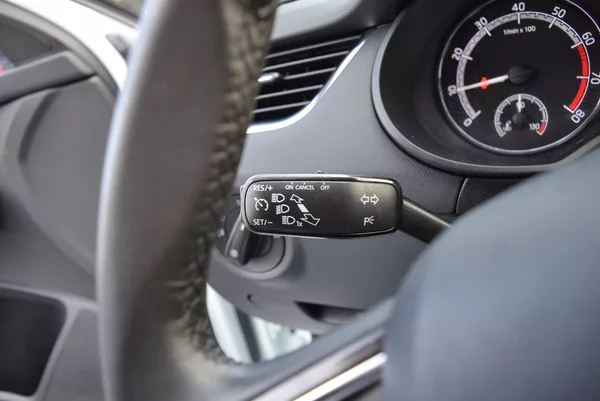 Škoda Octavia 1.5TSI 110kw CLEVER TAŽN NAVI - foto 32