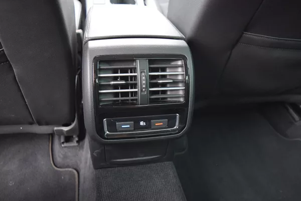 Volkswagen Passat 1.4TSI 110kw DSG HIGHLINE NAVI - foto 16