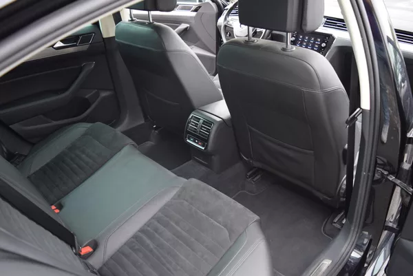 Volkswagen Passat 1.4TSI 110kw DSG HIGHLINE NAVI - foto 43
