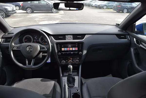 Škoda Octavia 2.0TDI 110kw DSG STYLE PAN TAŽ - foto 16