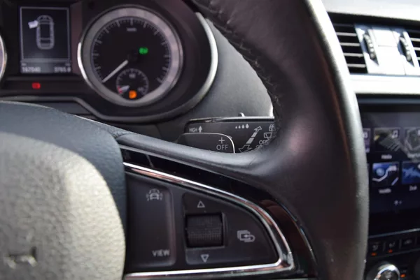 Škoda Octavia 2.0TDI 110kw DSG STYLE PAN TAŽ - foto 28