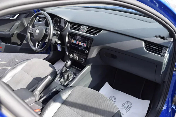 Škoda Octavia 2.0TDI 110kw DSG STYLE PAN TAŽ - foto 33