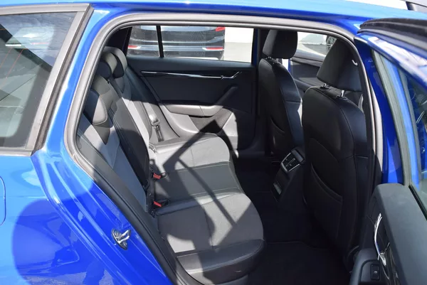 Škoda Octavia 2.0TDI 110kw DSG STYLE PAN TAŽ - foto 37