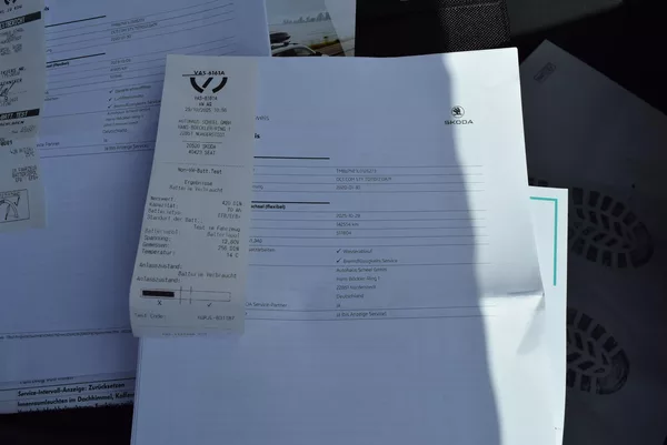Škoda Octavia 2.0TDI 110kw DSG STYLE PAN TAŽ - foto 42