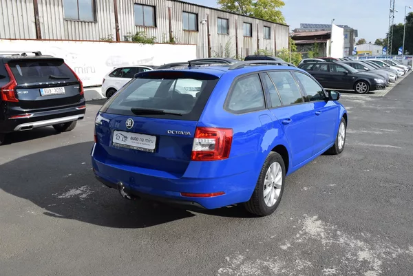 Škoda Octavia 2.0TDI 110kw DSG STYLE PAN TAŽ - foto 7